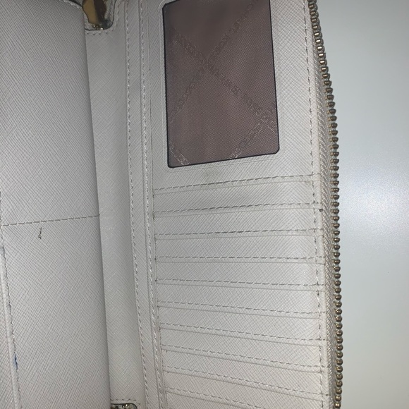 Michael Kors large flat Wallet - Picture 3 of 7